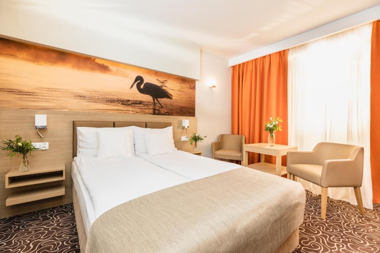 Hotel Amazonka Conference And Spa تشيخوتشينيك المظهر الخارجي الصورة