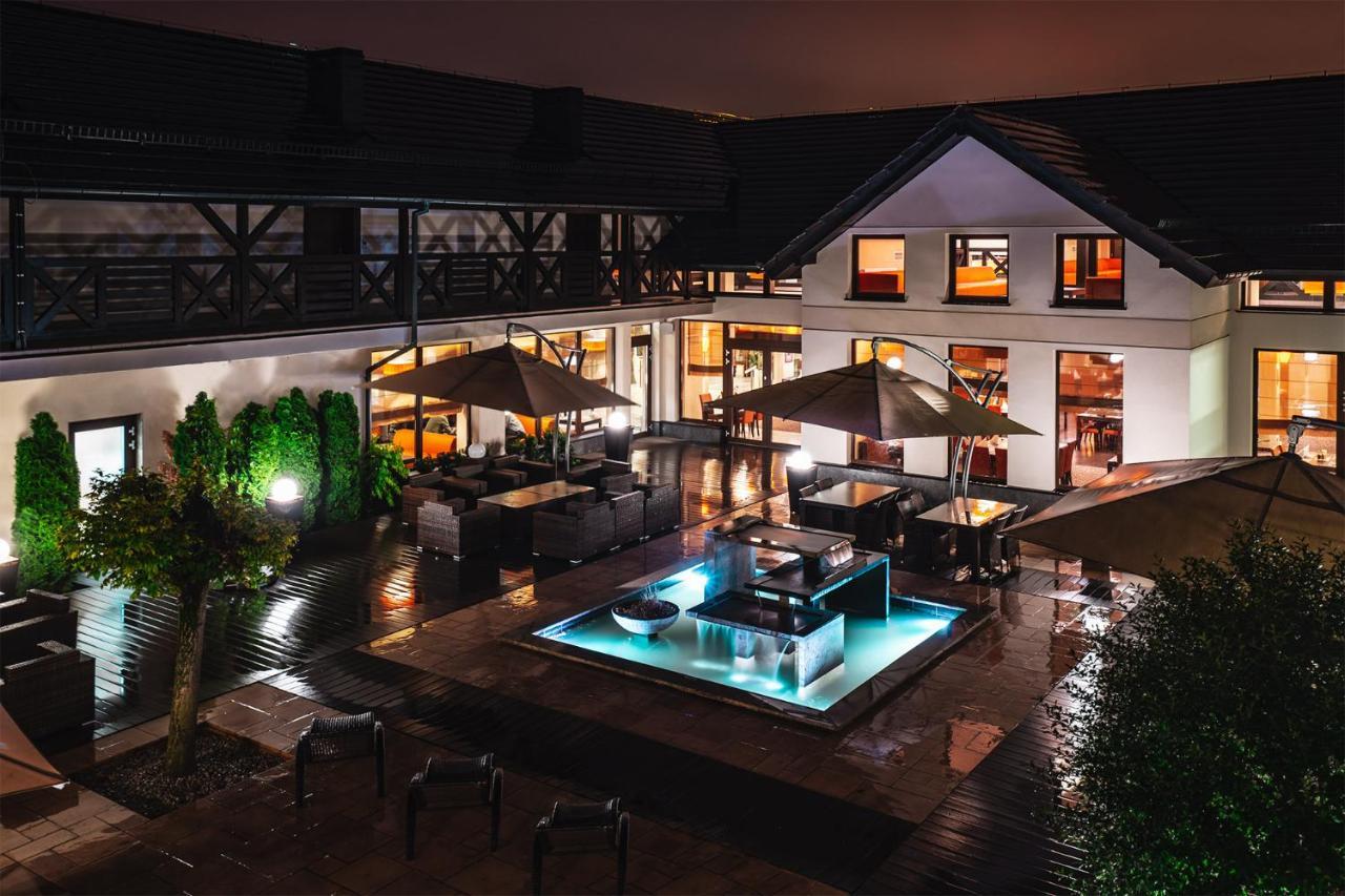 Hotel Amazonka Conference And Spa تشيخوتشينيك المظهر الخارجي الصورة