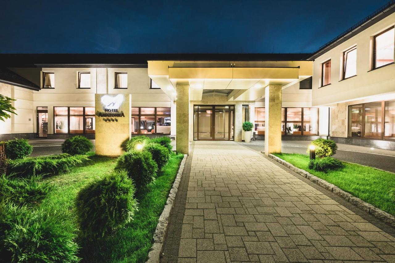 Hotel Amazonka Conference And Spa تشيخوتشينيك المظهر الخارجي الصورة